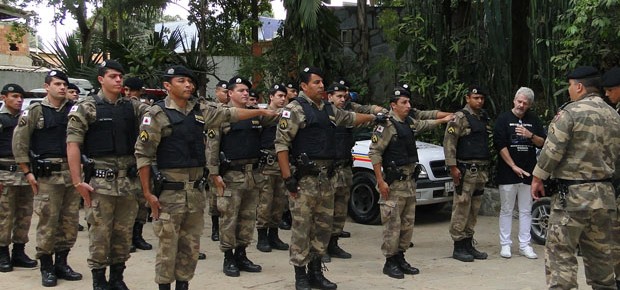 Honras Militares para cães da polícia de BH Honras Militares para cães da polícia de BH